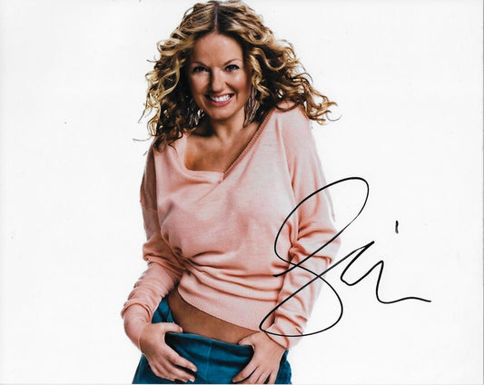 Autographed Singer Songwriter Geri Halliwell 8x10 Photo Original
