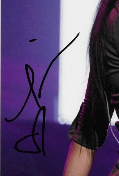 Autographed Singer Actress Tinashe Jorgensen Kachingwe 8x10 Photo #3 Original