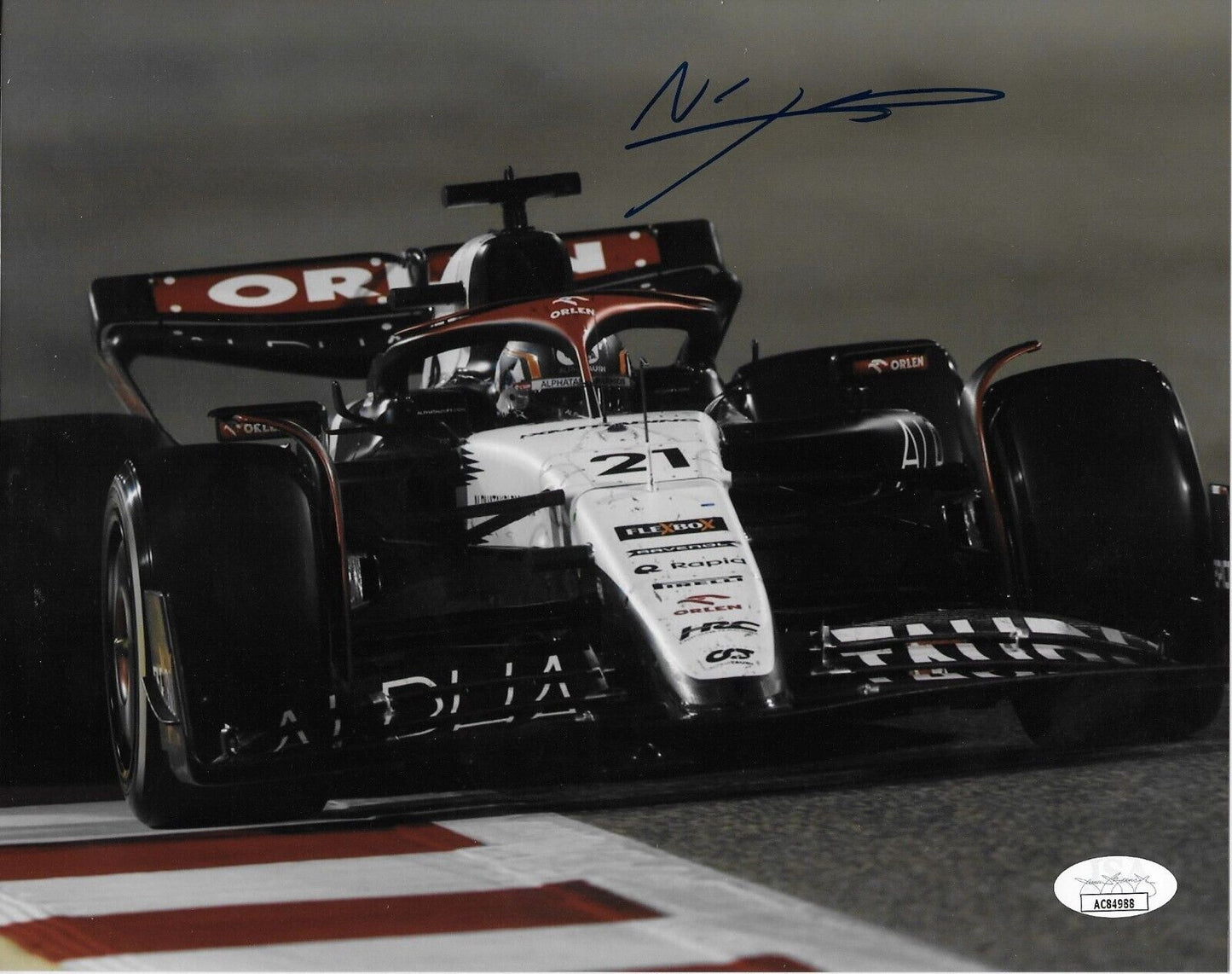 Formule 1 dédicacée Alpha Tauri Nyck De Vries 8x10 Photo 3 2023 Original avec JSA