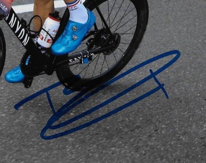 Autographed Cycling Warren Barguil UCI Team Arkea-Samsic 8x10 Photo #1 Original