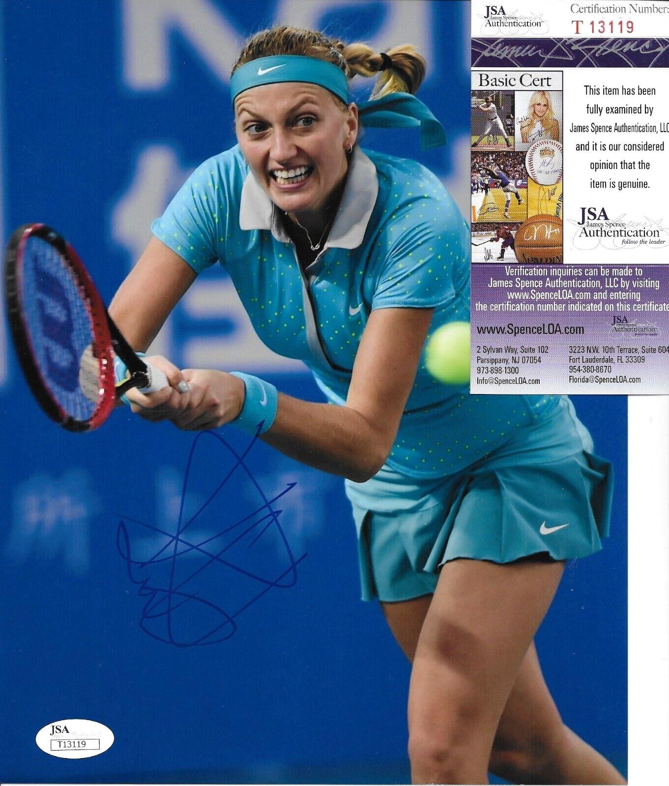 Photo de tennis autographiée Petra Kvitova 8x10 #3 avec authentification JSA originale
