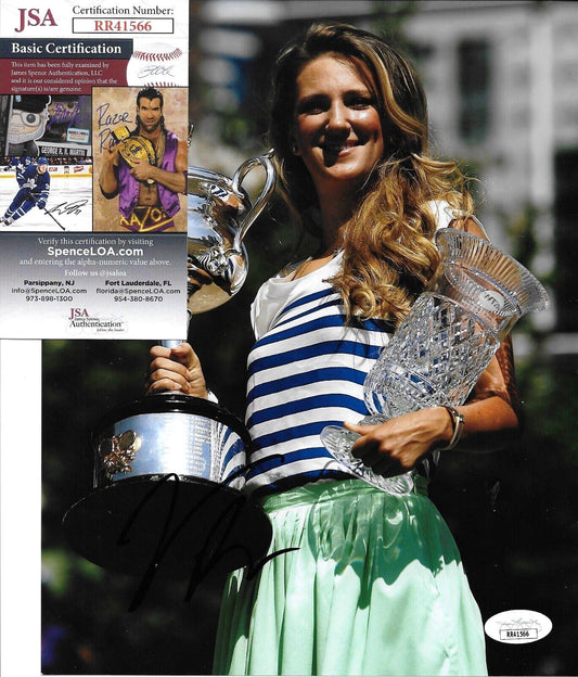 Photo de tennis autographiée Victoria Azarenka 8x10 #2 avec authentification JSA originale