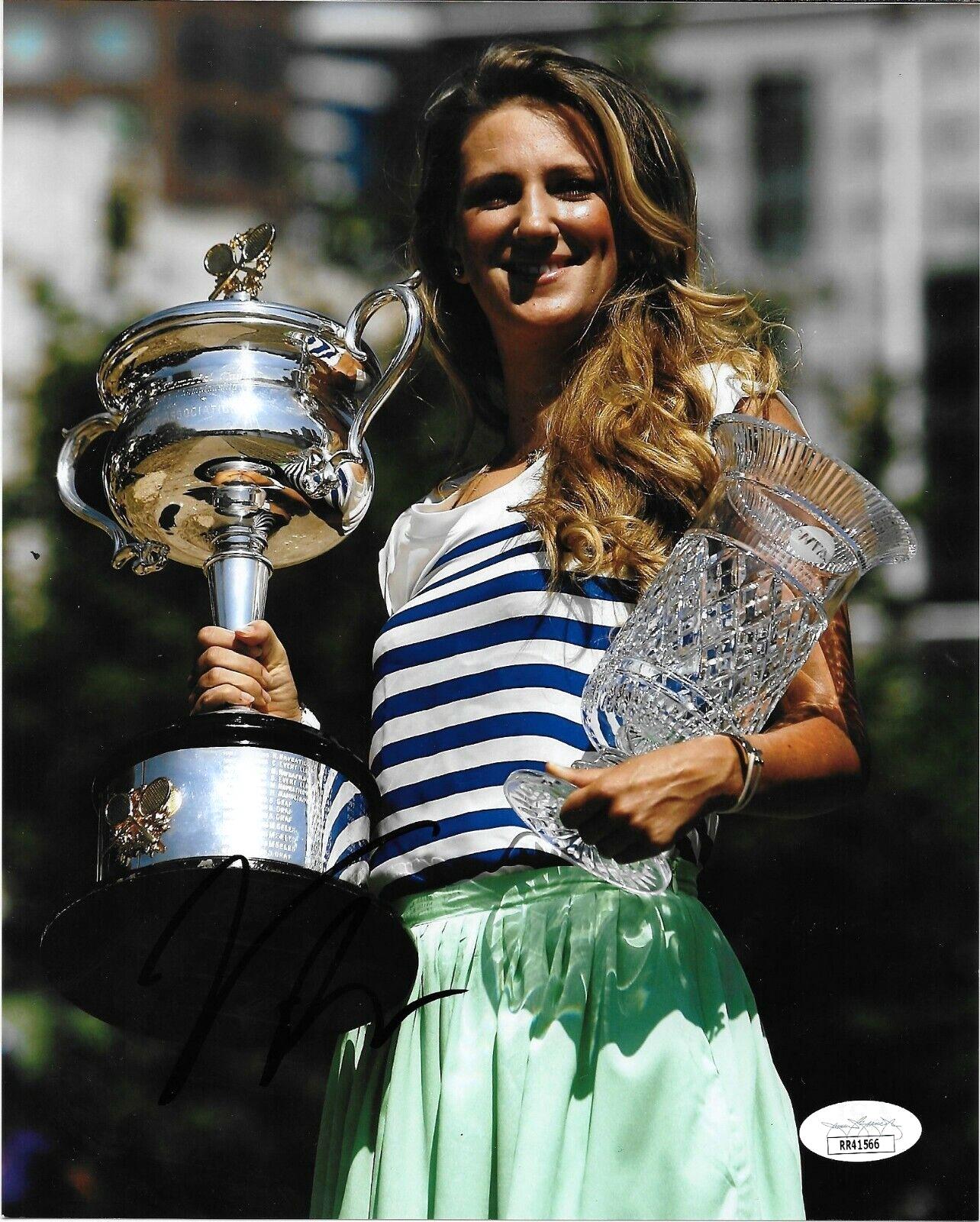 Photo de tennis autographiée Victoria Azarenka 8x10 #2 avec authentification JSA originale