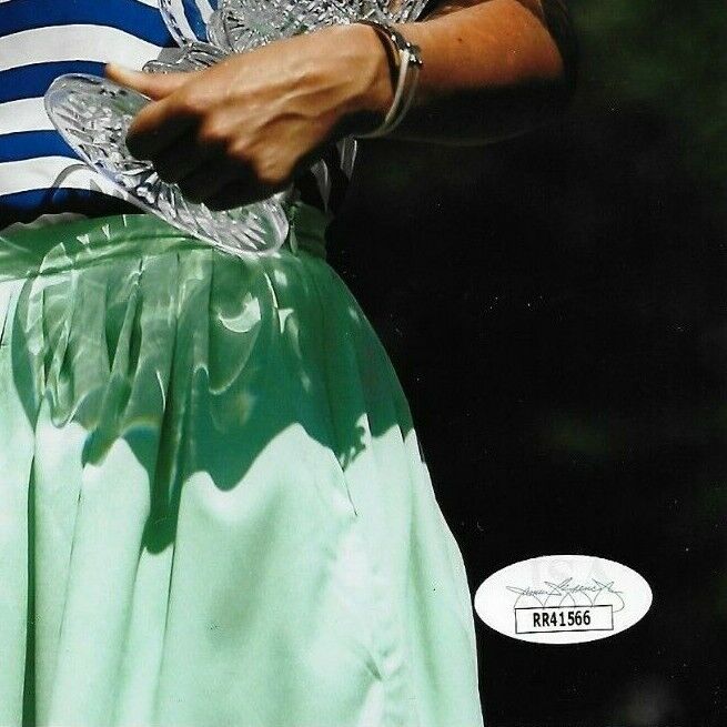 Photo de tennis autographiée Victoria Azarenka 8x10 #2 avec authentification JSA originale