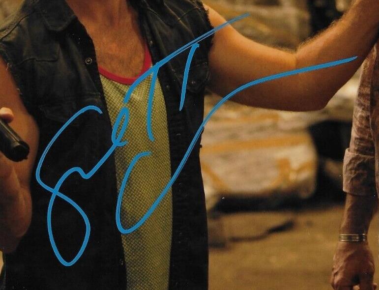 Photo 8x10 signée par l'acteur Scott Caan #4 du film original Rock The Kasbah