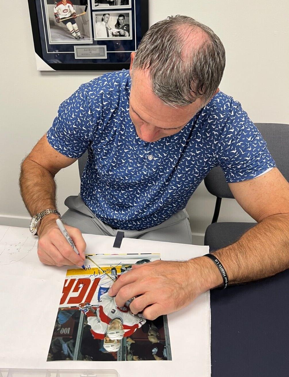 Rondelle autographiée par Pierre Turgeon des Canadiens de Montréal avec inscription HOF 23