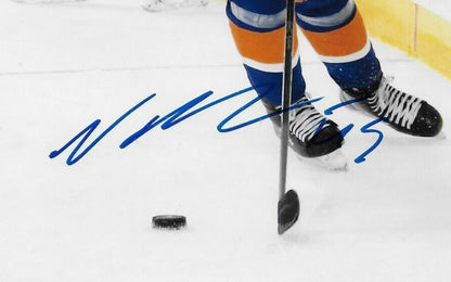 Photo 8x10 autographiée par Noah Dobson des Islanders de New York #5