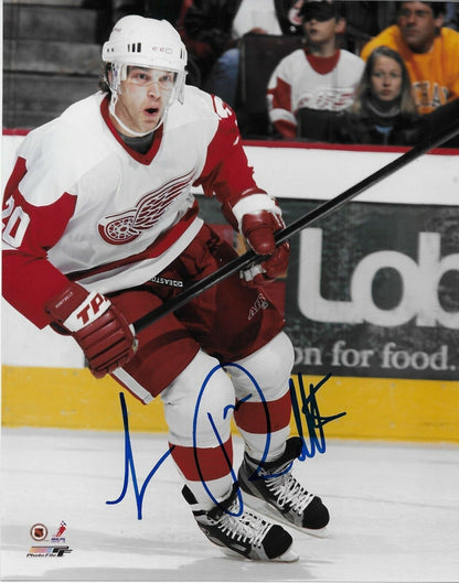 Photo 8x10 autographiée #2 de Luc Robitaille, membre du Temple de la renommée du hockey des Red Wings de Détroit