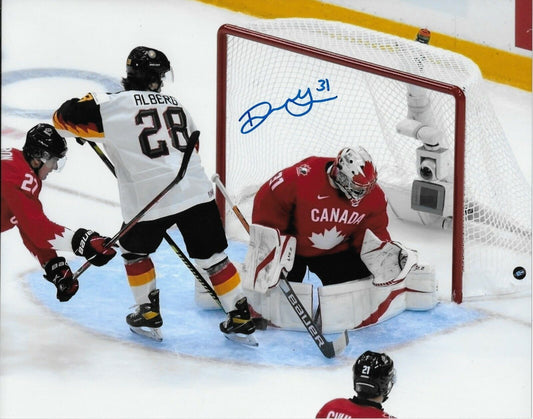 Photo 8x10 signée par Dylan Garand de l'équipe canadienne des juniors du monde des Rangers de New York #2