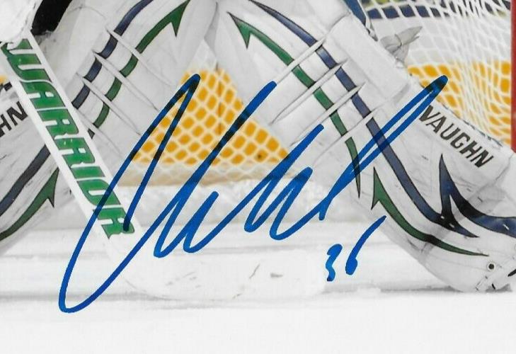 Photo autographiée 8x10 signée Cory Schneider Vancouver Canucks #3 Original