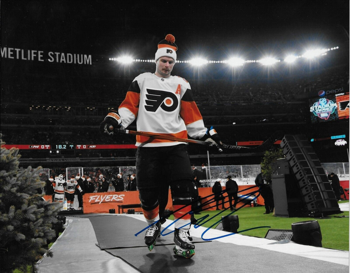 Photo autographiée 8x10 signée Scott Laughton des Flyers de Philadelphie #1