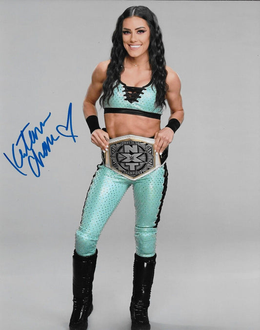 Katana Chance dédicacée WWE NXT 8x10 Photo #5 Original