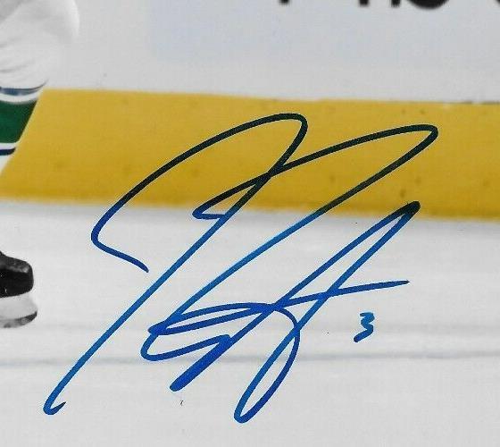 Photo autographiée 8x10 signée Jack Rathbone Vancouver Canucks #1 Original
