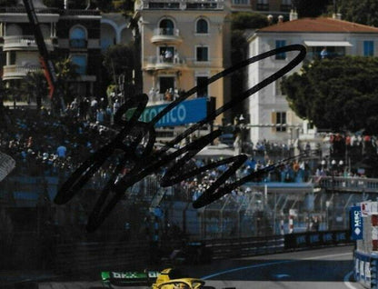 Photo 8x10 signée Oscar Piastri McLaren Mercedes Formule 1 #2 Authentification JSA