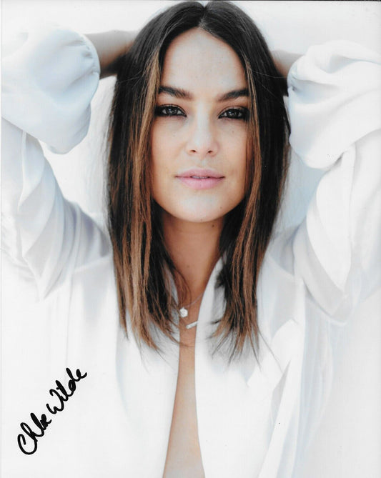 Signed Chloe Wilde VJ Much Music E Talk Host Autographed 8x10 Photo #3 Original