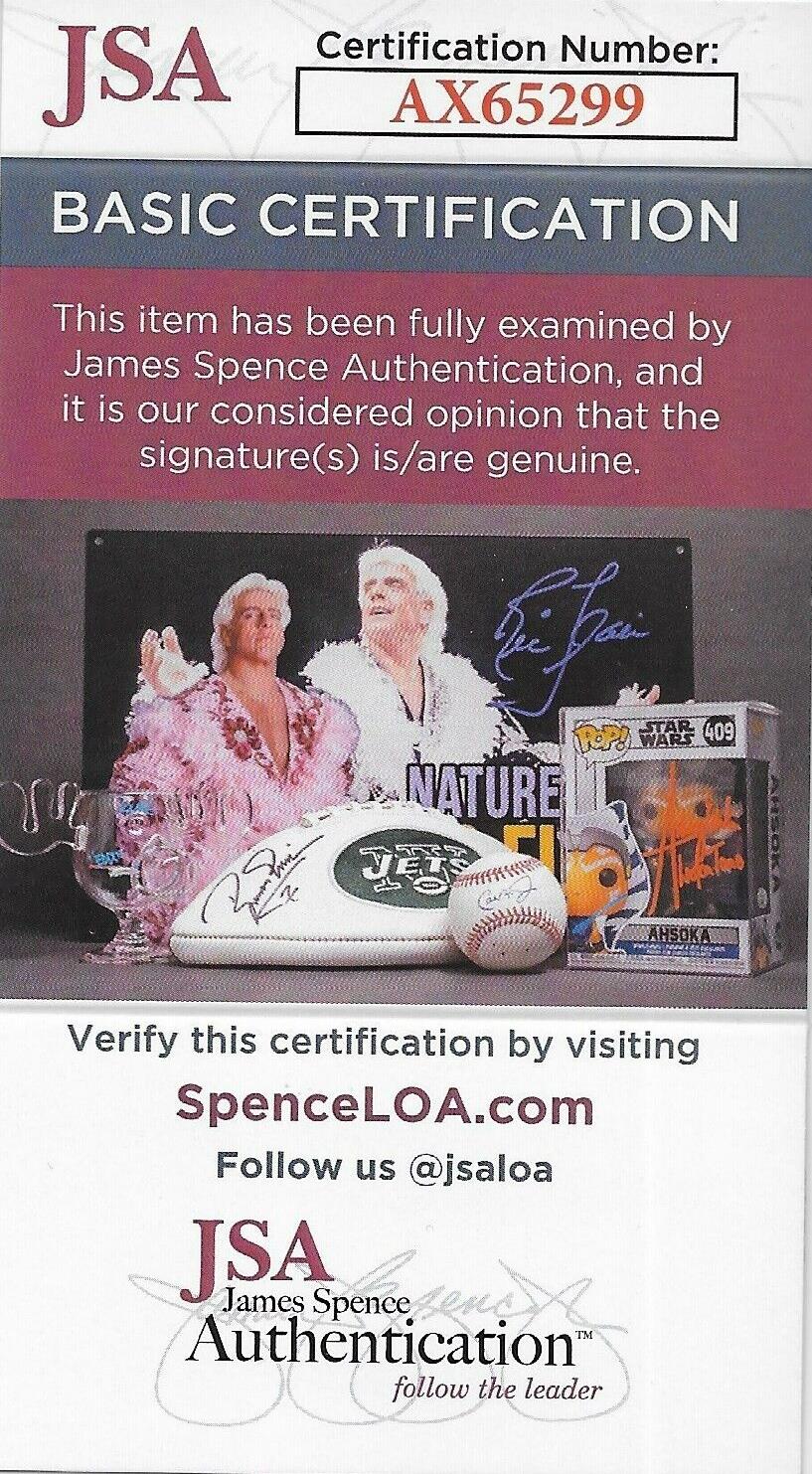 Signed Melissa Joan Hart Clarissa Original 8x10 Photo #1 with JSA Authentication