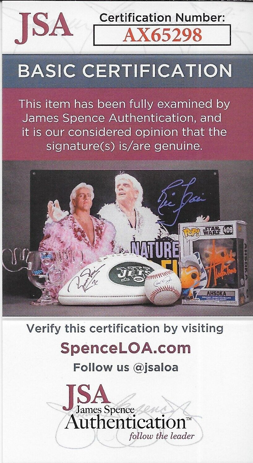 Signed Melissa Joan Hart Rent Control 8x10 Photo #2 with JSA Authentication