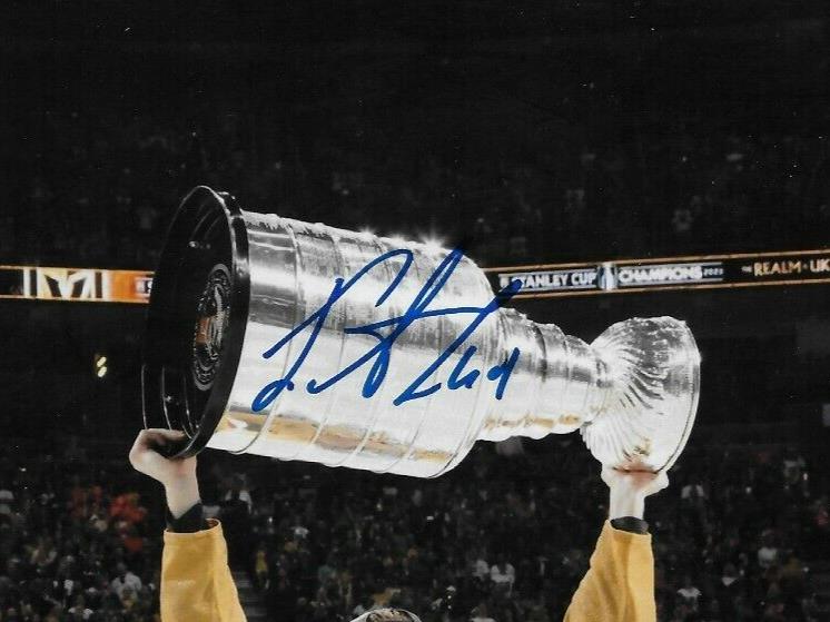 Photo originale 8x10 de la Coupe Stanley des Golden Knights de Vegas signée Ivan Barbashev #2