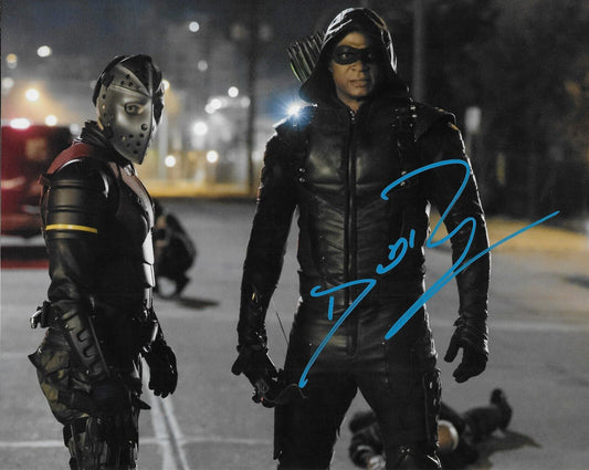 Photo 8x10 autographiée par David Ramsey Arrow n°1 originale