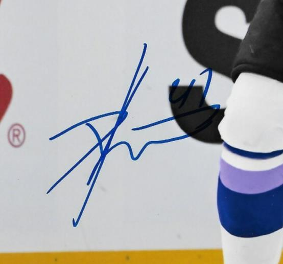 Signed Denisa Krizova PWHL Minnesota Frost Autographed 8x10 Photo #1 Original