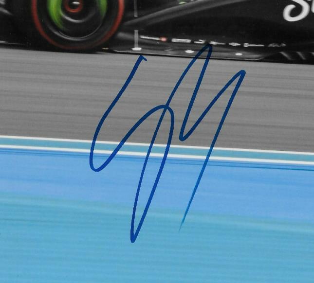 Signed Gabriel Bortoleto Formula 1 kick Sauber Racing 8x10 Photo #4 Original
