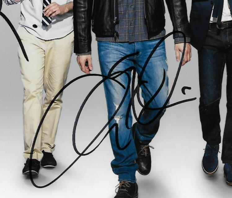 Signed Chris D'Elia Ron Funches Brent Morin Undateable 8x10 Photo JSA Authentic