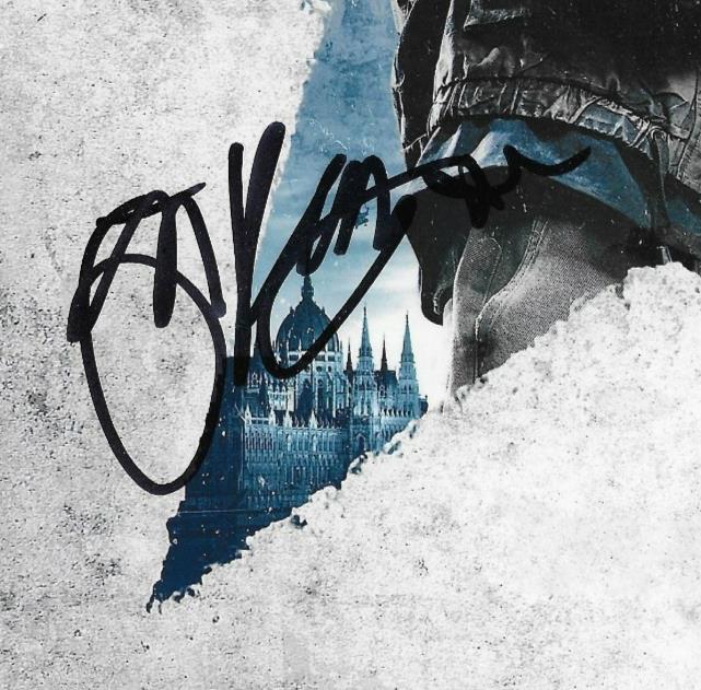 Signed Erin Kellyman The Falcon and the Winter Soldier 8x10 Photo #4 Original