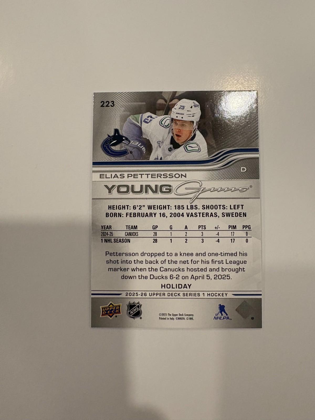 Upper Deck 2025-26 Holiday Young Guns Elias Pettersson Vancouver Canucks 223