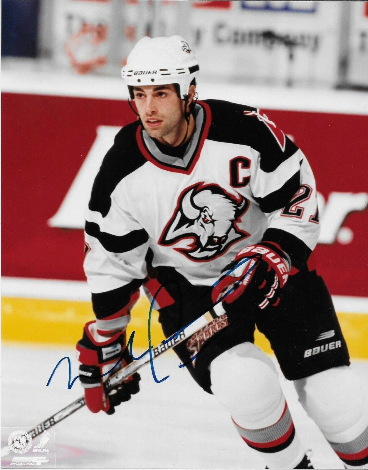 Signed Michael Mike Peca Buffalo Sabres Autographed 8x10 Photo #1 Original