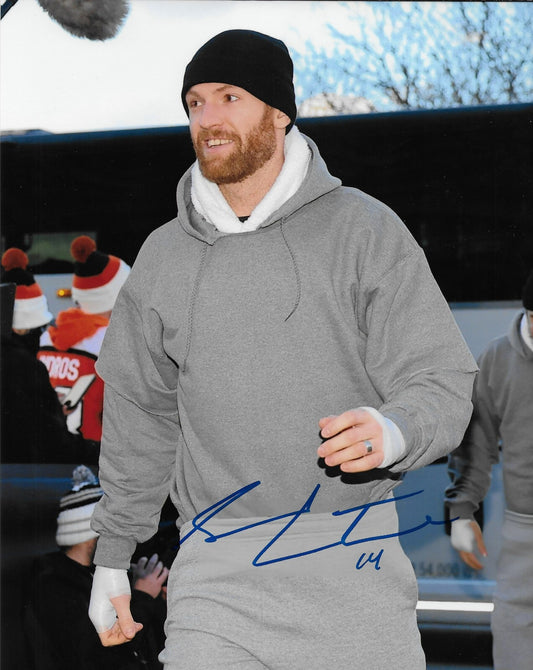 Signed Sean Couturier Philadelphia Flyers Stadium Series 8x10 Photo #2 Original