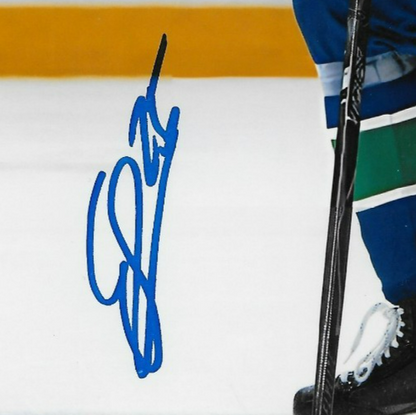 Signed Elias Pettersson Vancouver Canucks Defencemann 8x10 Photo #4 Original