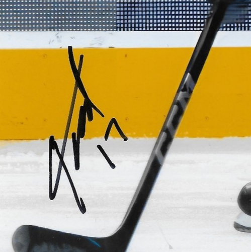 Signed Taylor Girard New York Sirens PWHL Hockey 8x10 Photo #1 Original